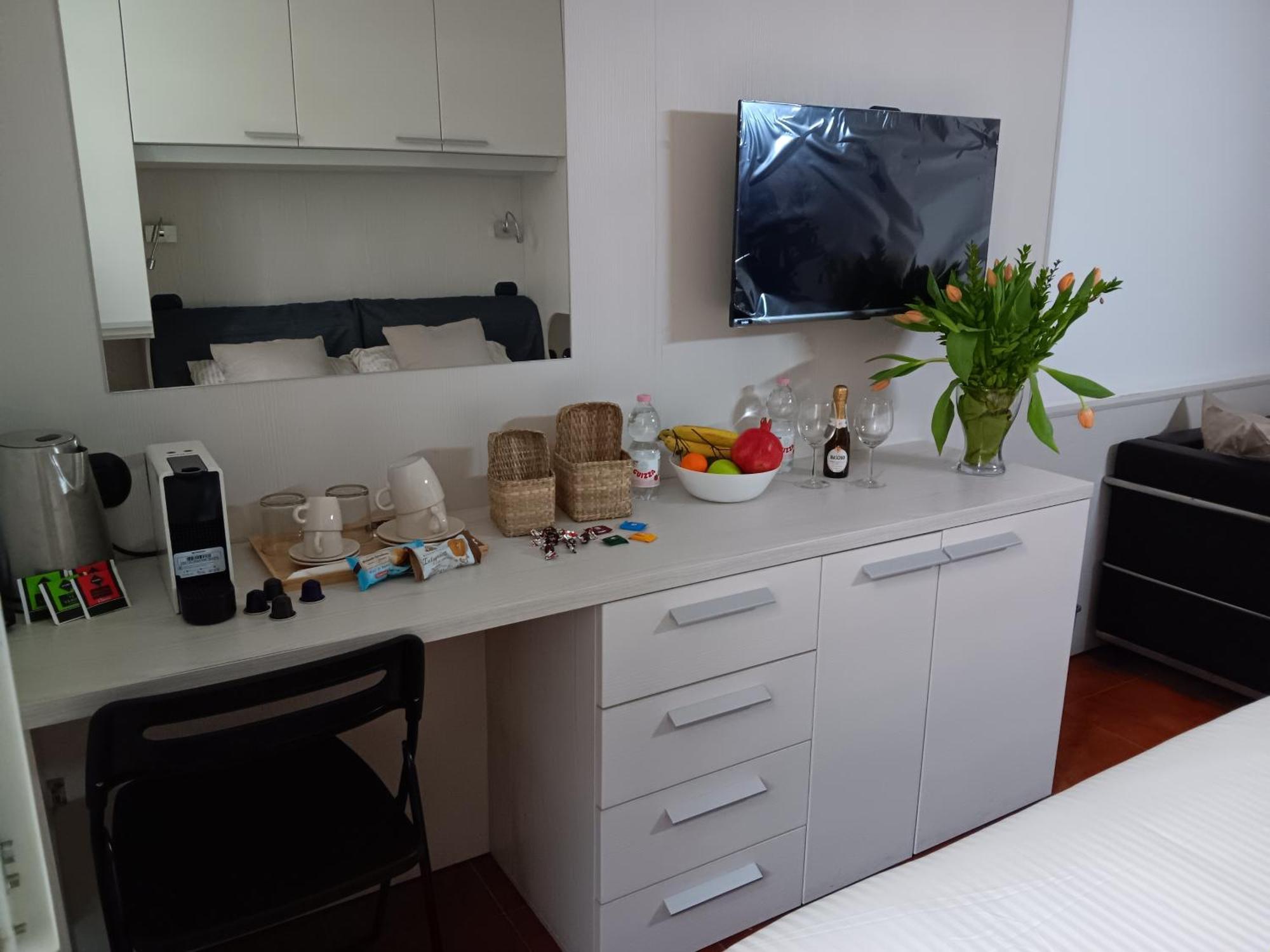 Andenis Tiber House Hotel Rome Bagian luar foto