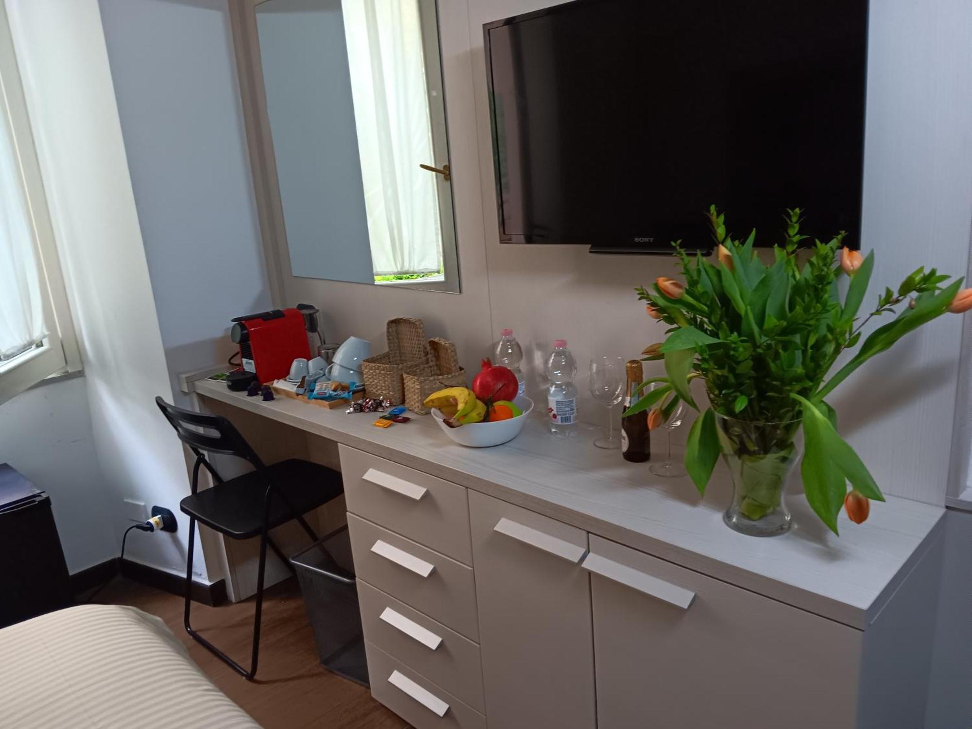 Andenis Tiber House Hotel Rome Bagian luar foto
