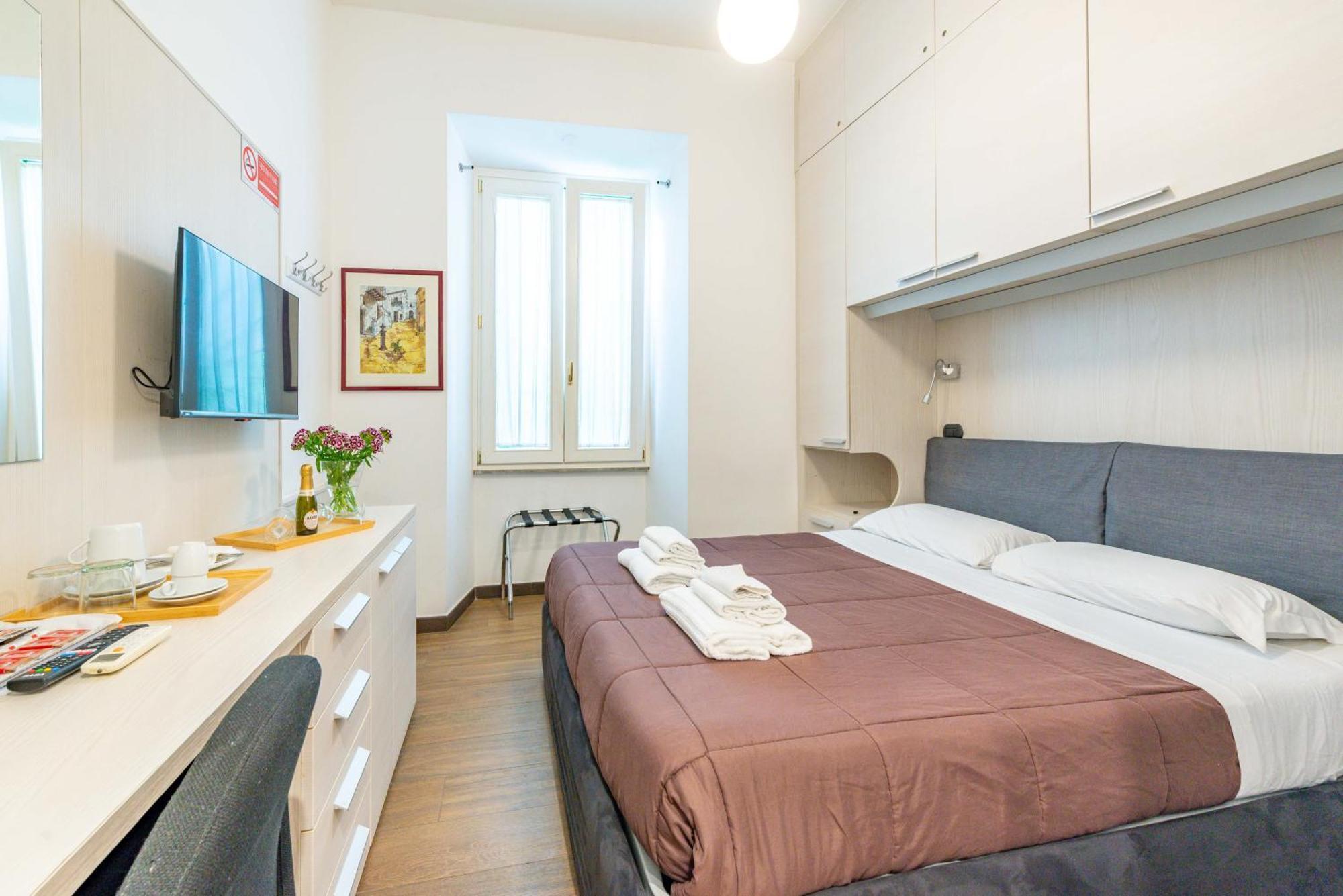 Andenis Tiber House Hotel Rome Bagian luar foto