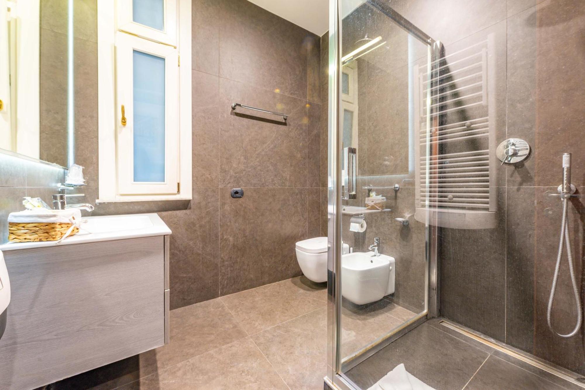 Andenis Tiber House Hotel Rome Bagian luar foto