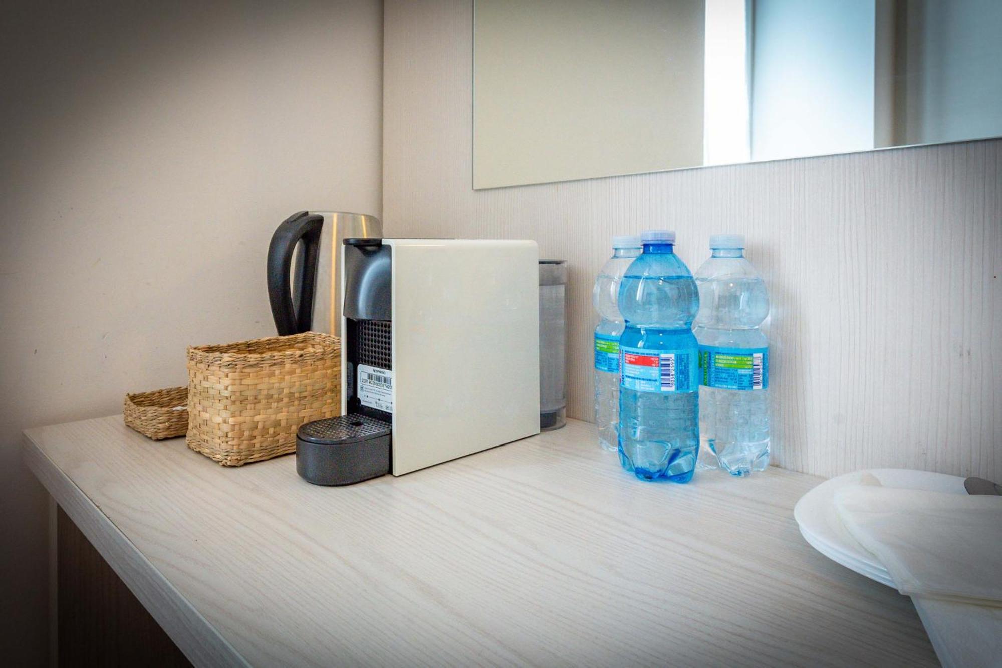 Andenis Tiber House Hotel Rome Bagian luar foto