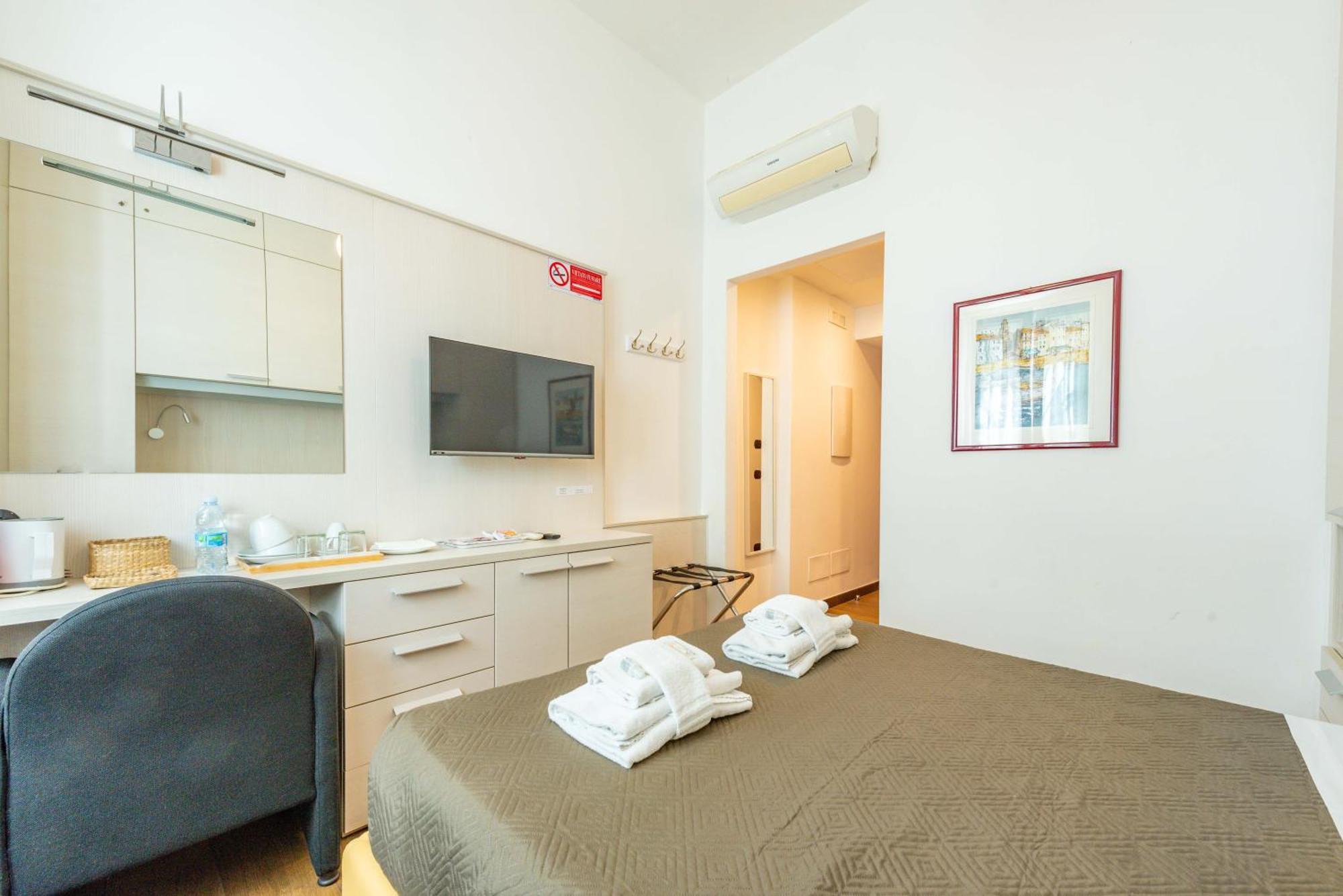 Andenis Tiber House Hotel Rome Bagian luar foto